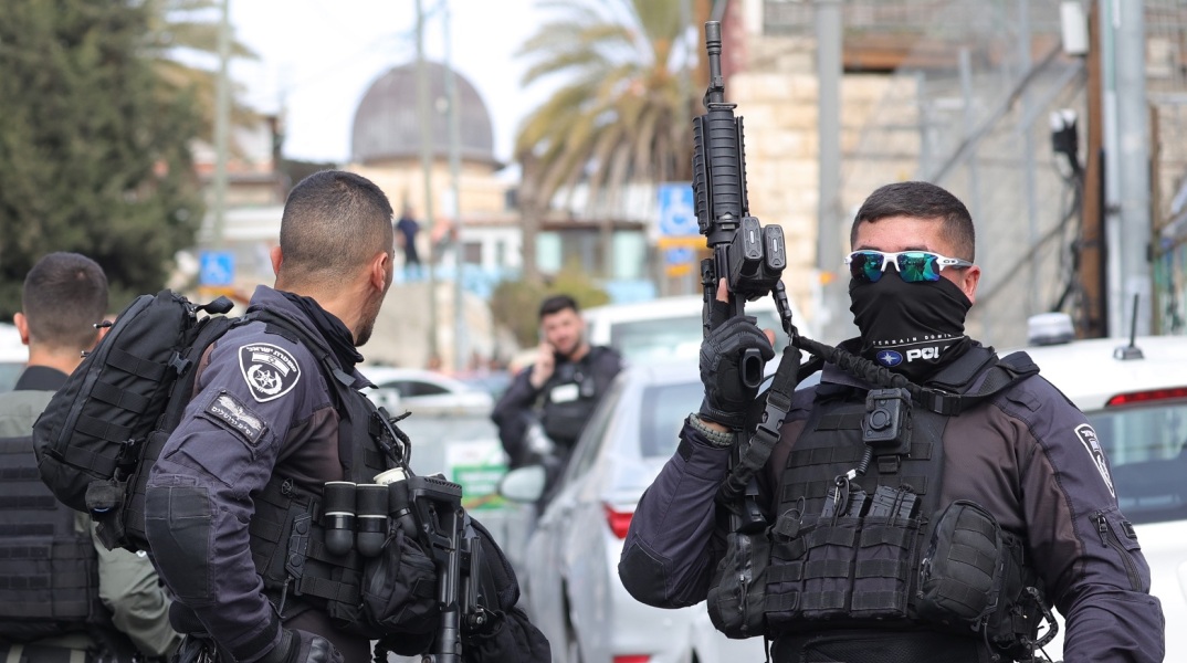 Ισραήλ: Η απάντηση στην επίθεση στην Ιερουσαλήμ θα είναι «ισχυρή, γρήγορη και ακριβείας», δηλώνει ο Νετανιάχου - Ανησυχία για την ένταση στη Μέση Ανατολή. 