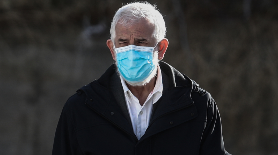 Πέτρος Φιλιππίδης