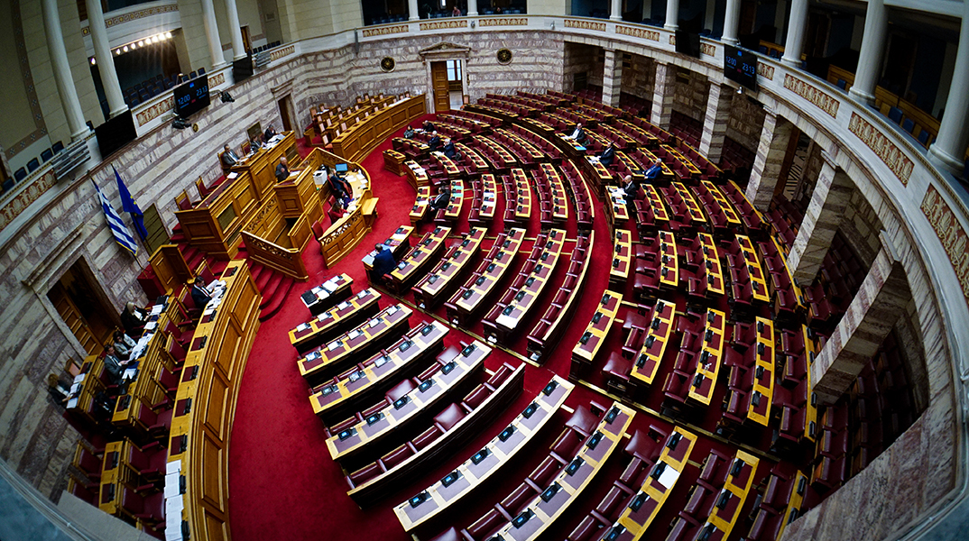 Συζήτηση στην Ολομέλεια της Βουλής και ψήφιση επί της αρχής, των άρθρων και του συνόλου του σχεδίου νόμου