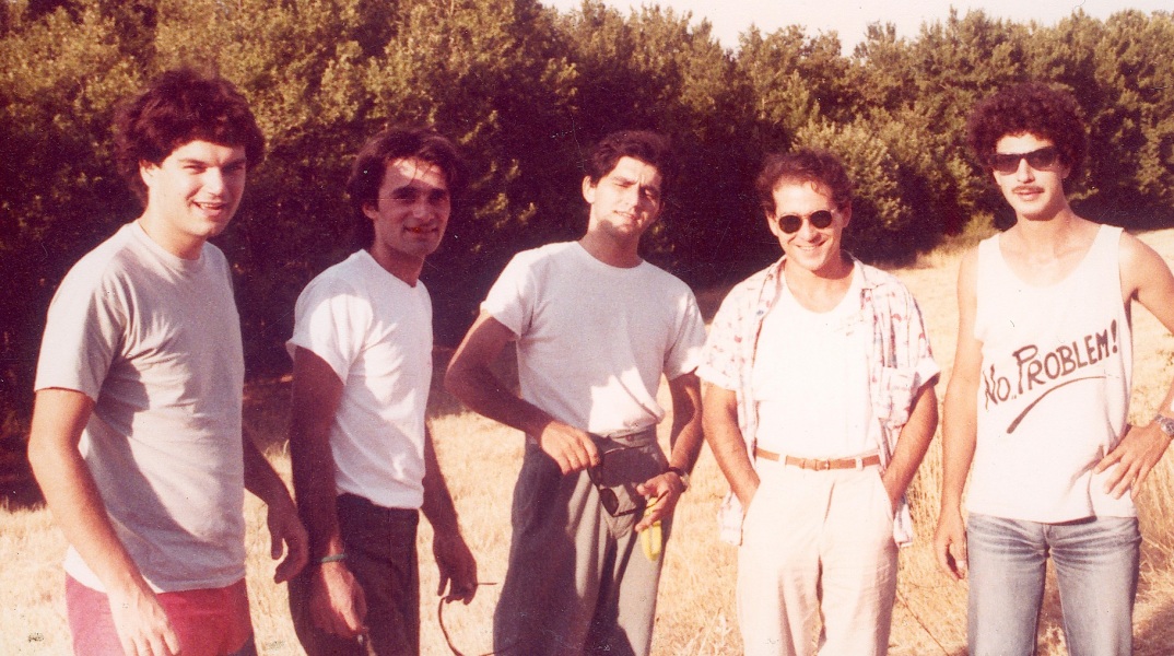 Παναγιώτης Καλαντζόπουλος: Στη λίμνη με τις παπαρούνες