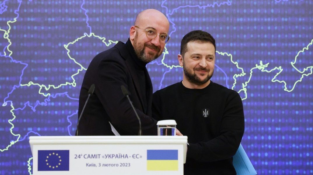 Ο πρόεδρος του Ευρωπαϊκού Συμβουλίου Σαρλ Μισέλ δηλώνει ότι η ΕΕ πρέπει να παραδώσει τον εξοπλισμό για την εκδίωξη των ρωσικών στρατευμάτων από την Ουκρανία. 
