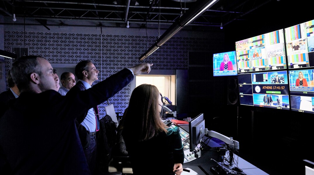 Το παρασκήνιο της συνέντευξης του Κυριάκου Μητσοτάκη στην ΕΡΤ