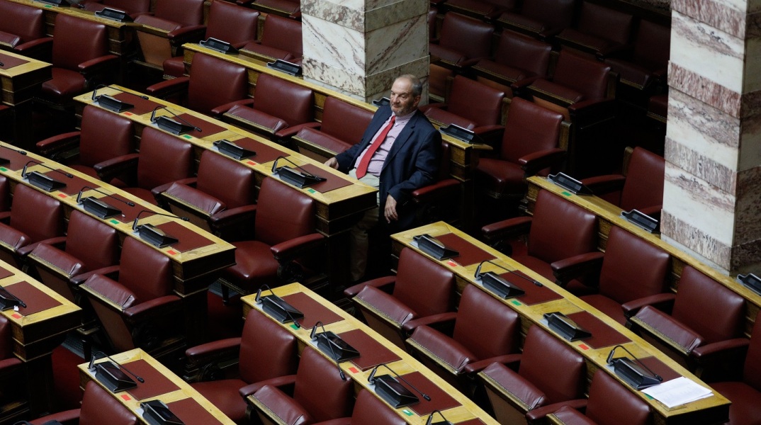 Λυπηθείτε τον, μωρέ! Πόσο να δουλέψει ακόμα;