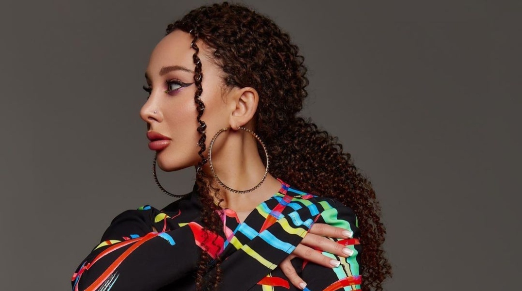 Η τραγουδίστρια και blogger από την Καμιάνκα της Ουκρανίας, Shadu