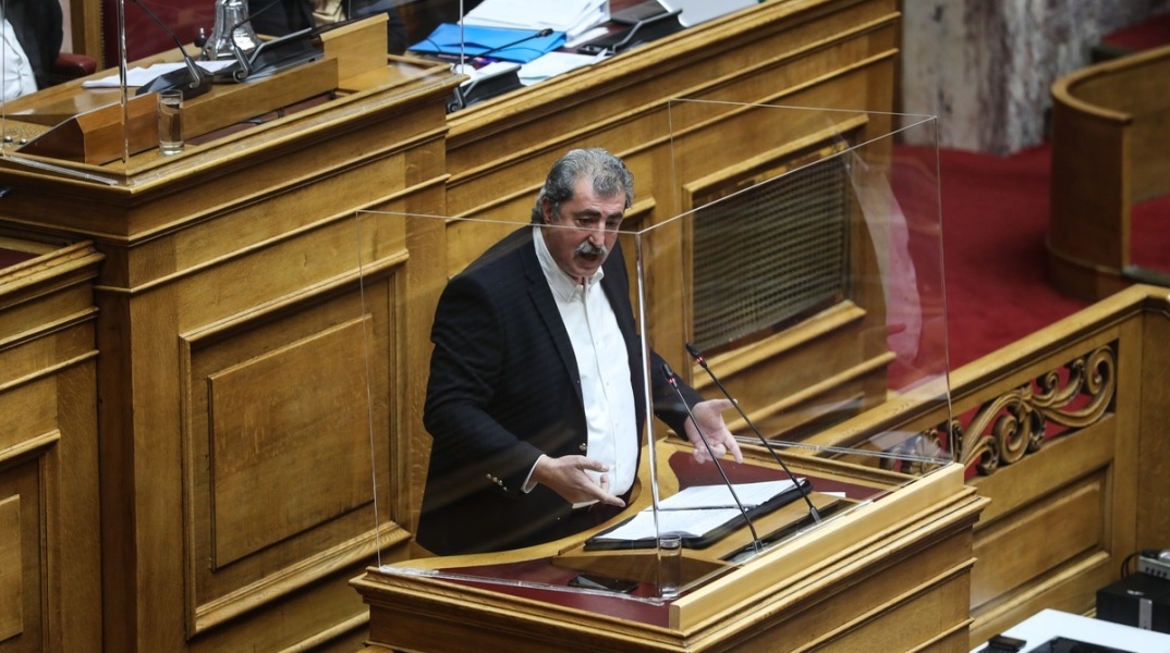 ΣΥΡΙΖΑ: Παύση του Παύλου Πολάκη ως τομεάρχη και παραπομπή του στα όργανα του κόμματος με απόφαση του Αλέξη Τσίπρα - Τη θέση του αναλαμβάνει ο Γιάννης Ραγκούσης.