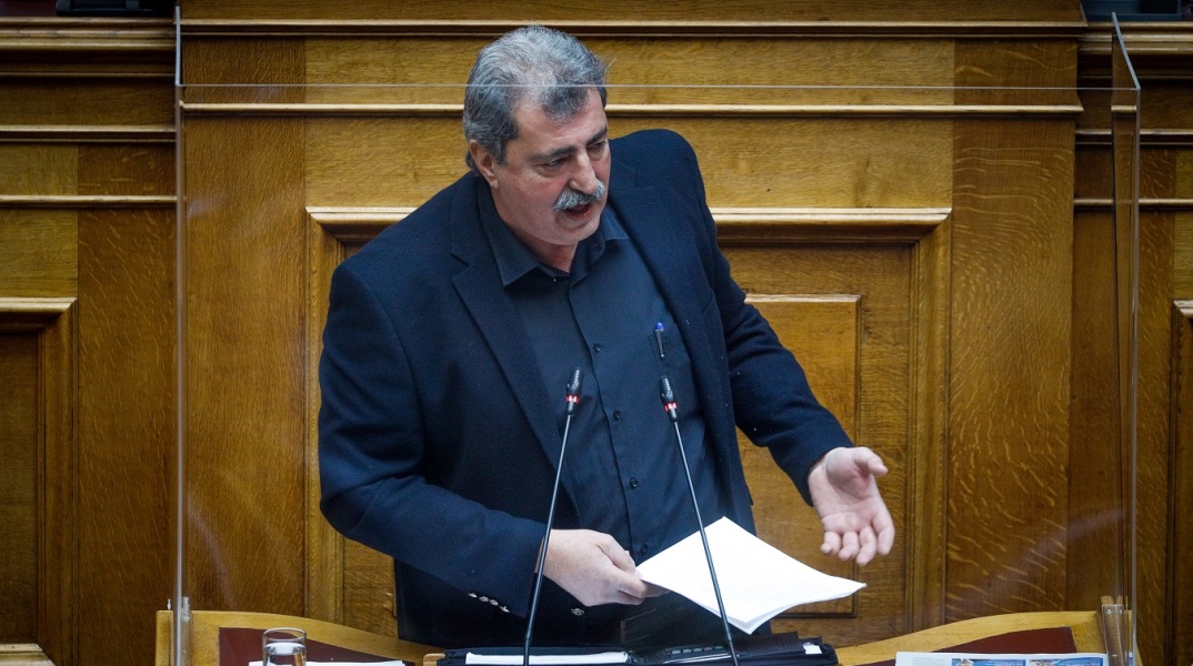 Η ΝΔ απαντά στον Παύλο Πολάκη με αφορμή την ανάρτησή του στα μέσα κοινωνικής δικτύωσης – Ο βουλευτής του ΣΥΡΙΖΑ στοχοποιεί δημοσιογράφους, δικαστές και ΑΑΔΕ. 
