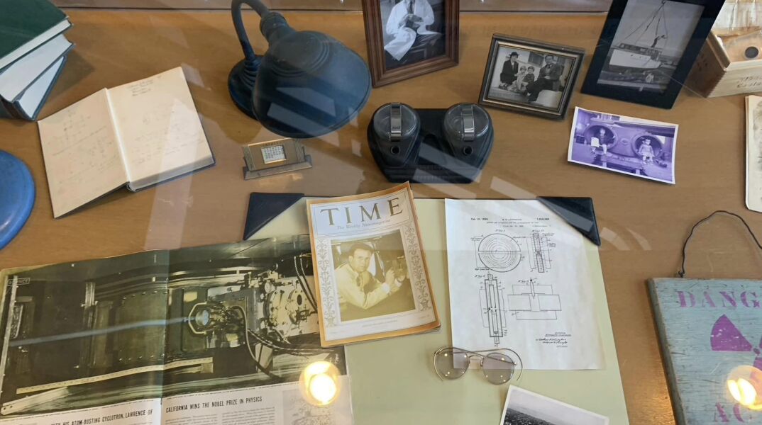 Το μεγάλο πείραμα στο Lawrence Berkeley National Laboratory, η σκοτεινή ενέργεια, και το CERN: Ο καθηγητής Σωματιδιακής Φυσικής Χρήστος Τουραμάνης μιλάει στην ATHENS VOICE.