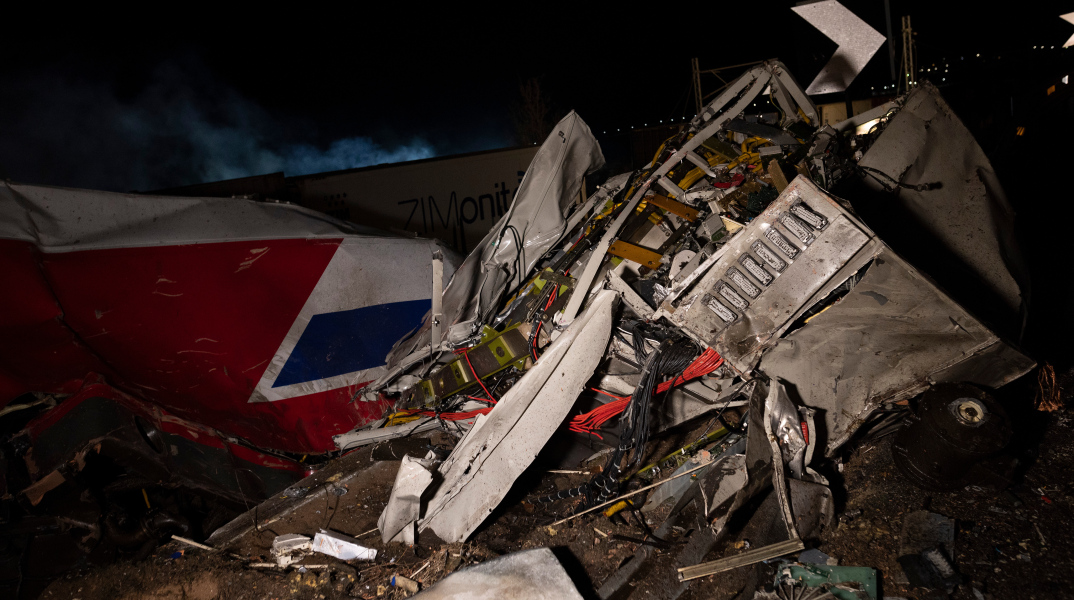 Σύγκρουση τρένων στα Τέμπη