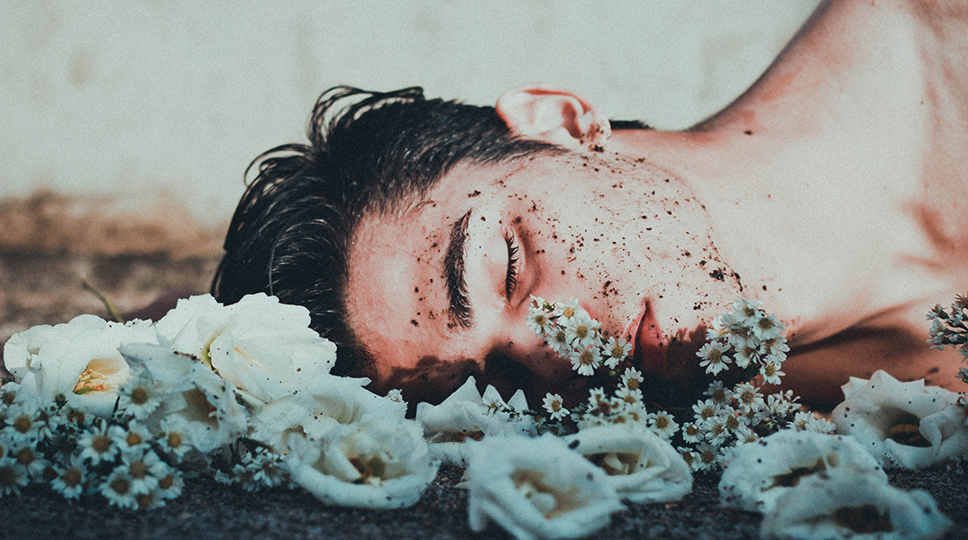 Η τραυματισμένη τρυφερότητα των αγοριών