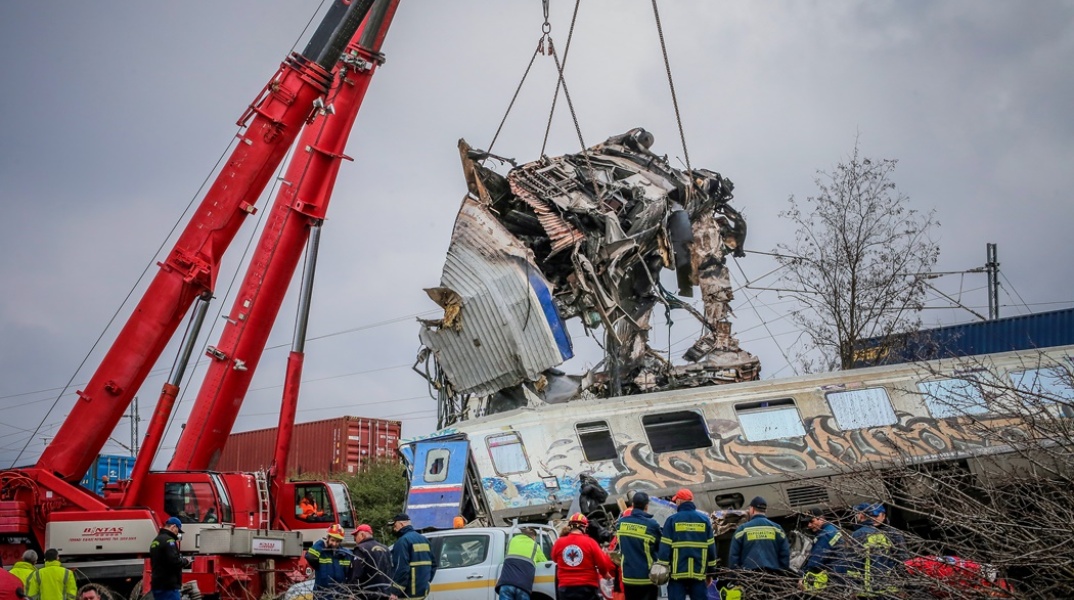 Σύγκρουση τρένων στα Τέμπη