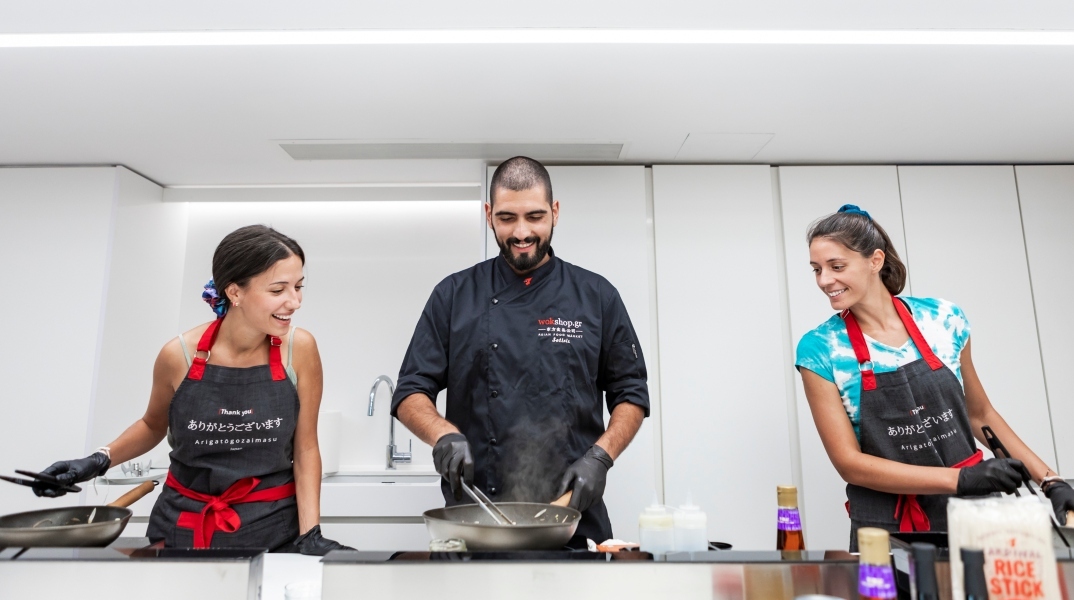 Learn to Wok: μαθήματα ασιατικής μαγειρικής στην κουζίνα των Wok shop