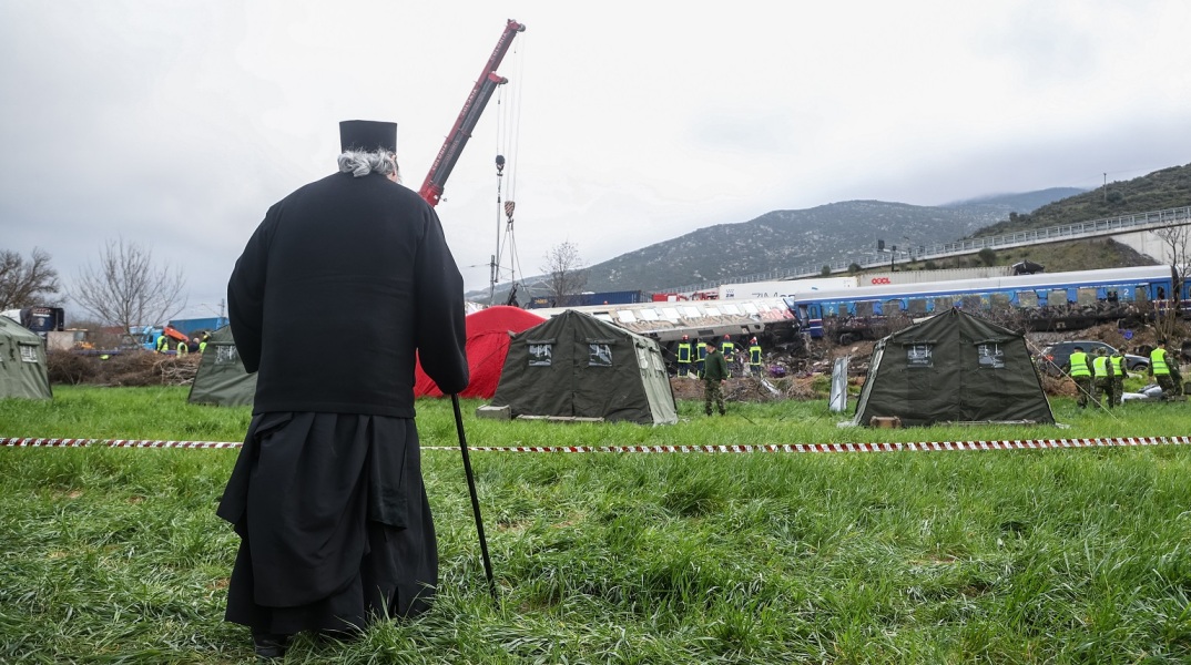 Σύγκρουση τρένων στα Τέμπη: Μνημόσυνο σε όλους τους ναούς την Κυριακή της Ορθοδοξίας για τα θύματα του σιδηροδρομικού δυστυχήματος, με απόφαση της Ιεράς Συνόδου