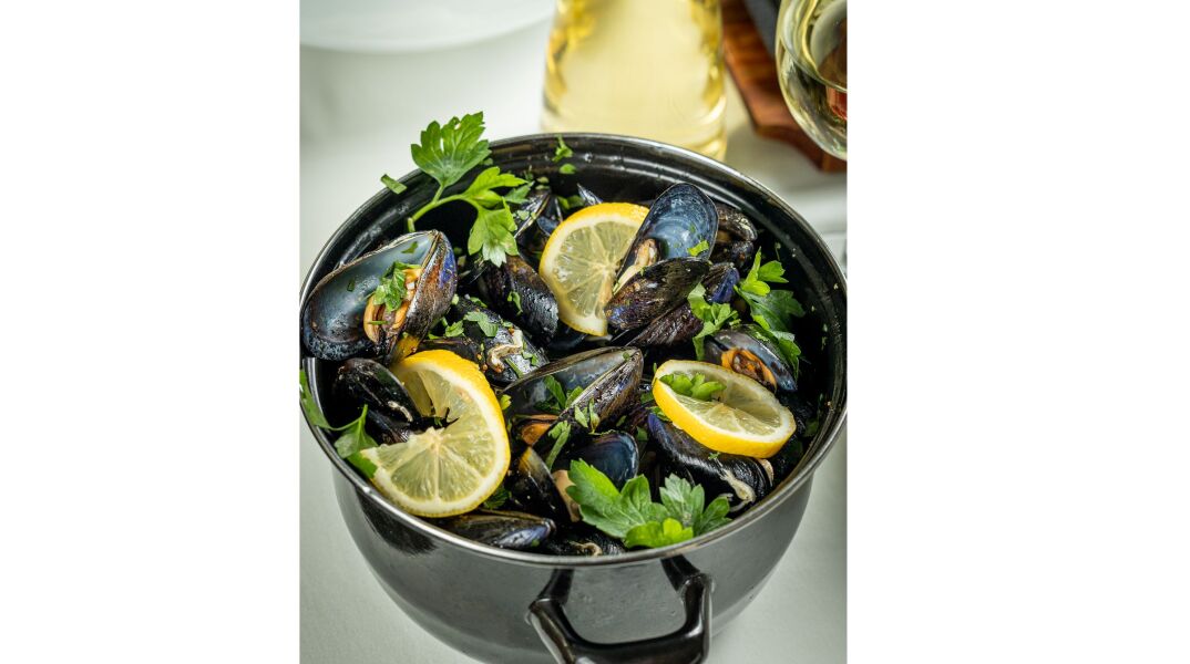 Θαλασσινός