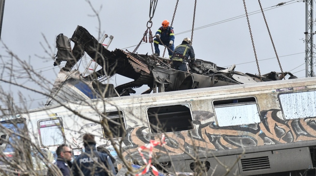 Βαγόνι τρένου για έκθεμα στην εκλογική του περιφέρεια είχε πάει πολιτευτής - Συνταξιούχος εκπαιδευτής μηχανοδηγών αποκάλυψε το τραγελαφικό περιστατικό. 