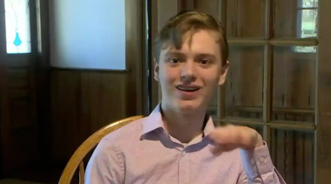 15χρονο αγόρι από το Μισισίπι ετοιμάζεται να φοιτήσει στη Νομική Σχολή - Η αξιοθαύμαστη πορεία του Τζέιμς «Τζίμι» Τσιλιμίγκρας και ρόλος των γονέων.