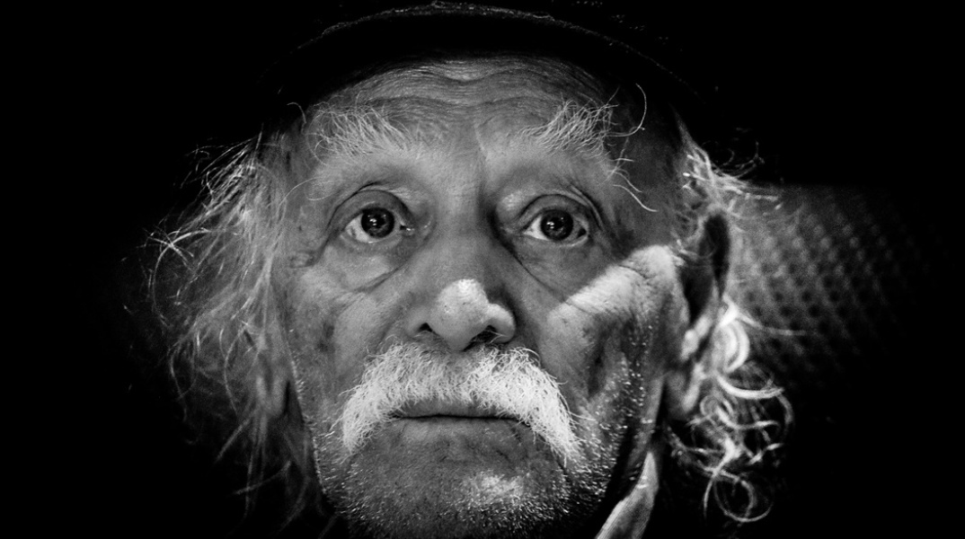 Μανώλης Γλέζος