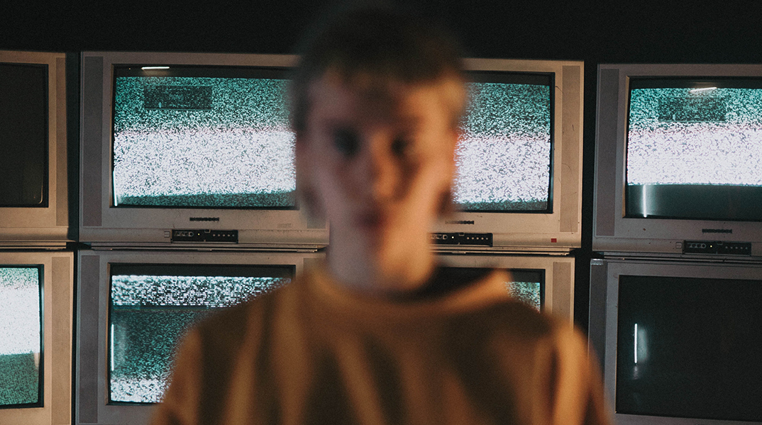 Οργισμένοι τηλεπαρουσιαστές