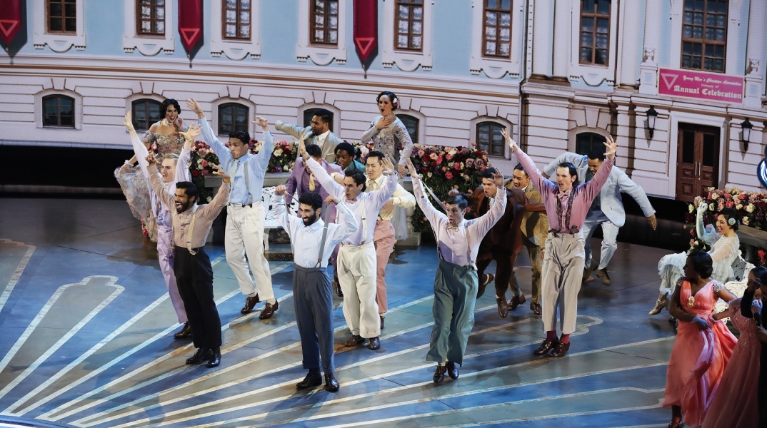 Όσκαρ 2023: Το «Naatu Naatu» από το «RRR» έγινε το πρώτο τραγούδι από ταινία του Tollywood που κέρδισε βραβείο Καλύτερου Πρωτότυπου Τραγουδιού.