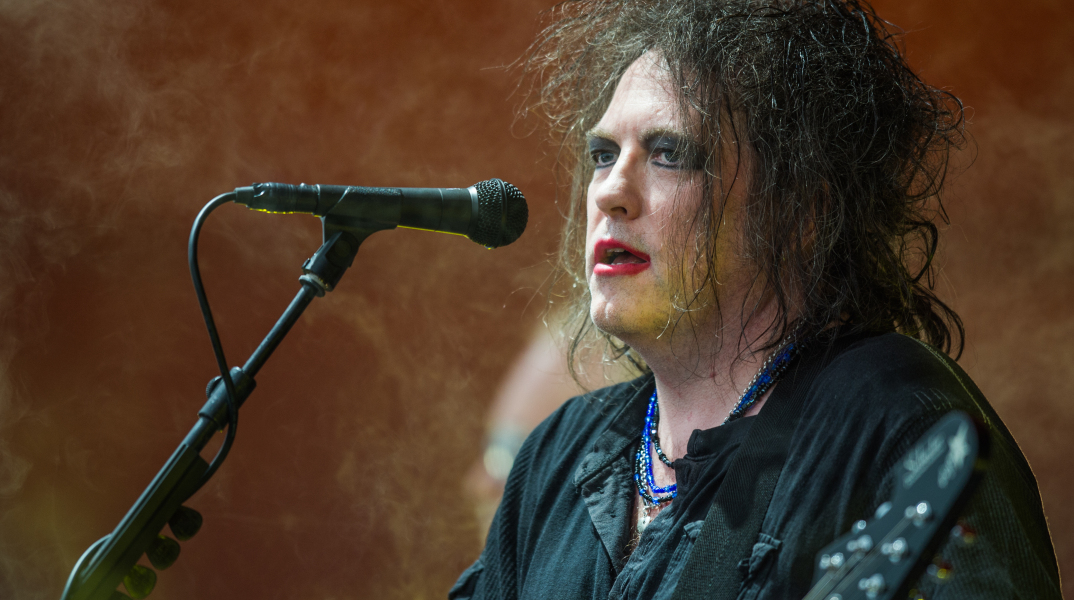 Ο Ρόμπερτ Σμιθ των The Cure