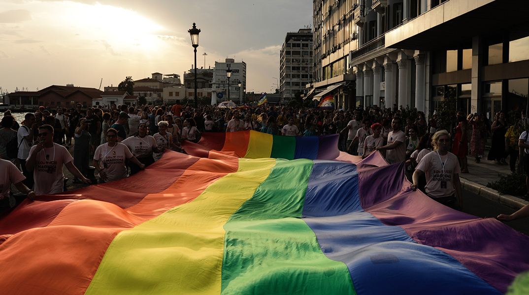 Εθνική Στρατηγική για την Ισότητα των ΛΟΑΤΚΙ+: Ο Άλεξ Πατέλης γράφει στην Athens Voice για τις δράσεις της κυβέρνησης