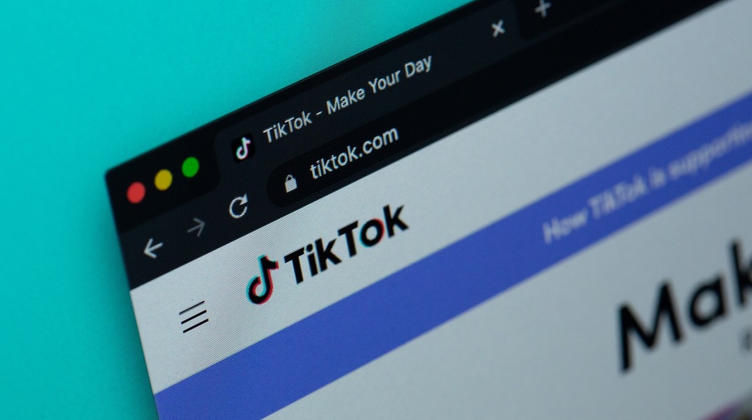 Οι ΗΠΑ απειλούν να απαγορεύσουν το TikTok εν μέσω ανησυχιών ότι τα δεδομένα χρηστών θα μπορούσαν να διαβιβαστούν στην κυβέρνηση της Κίνας.