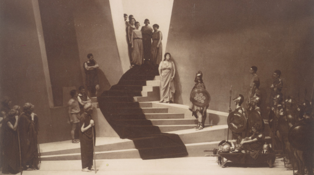 «Αγαμέμνων» του Αισχύλου: Μία από τις δύο παραστάσεις με τις οποίες εγκαινιάστηκε το Εθνικό Θέατρο στις 19 Μαρτίου 1932 - Οι συντελεστές επί σκηνής
