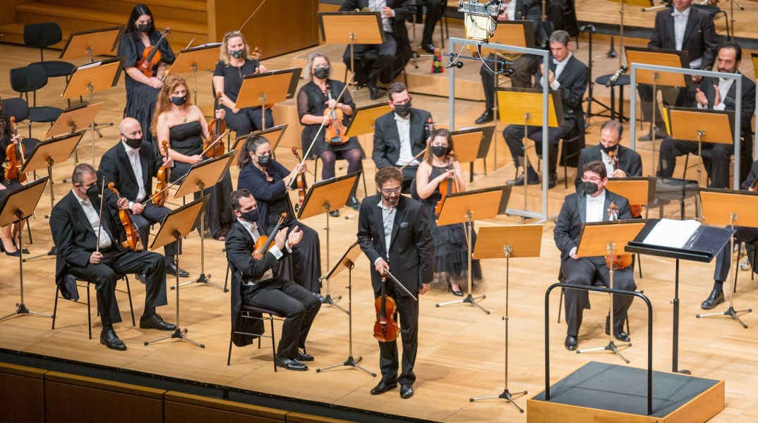 Ο εξάρχων της Κρατικής Ορχήστρας Θεσσαλονίκης, βιολονίστας, Αντώνης Σουσάμογλου μιλάει για το επερχόμενο ρεσιτάλ μαζί με τον Σταμάτη Βλαχοδημήτρη στις 23 Μαρτίου στο Μέγαρο Μουσικής Αθηνών.
