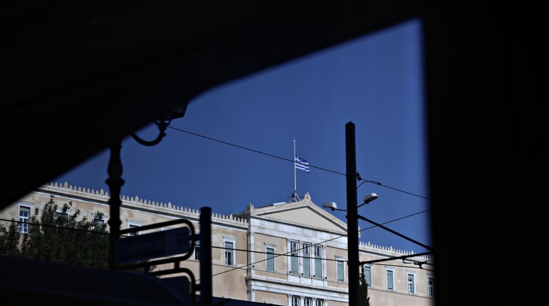 Ο «αντισυστημισμός» στην Ελλάδα και ο λαϊκισμός στο πολιτικό σύστημα.