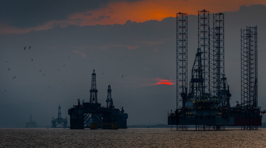 Κουβέιτ: Την κήρυξη κατάστασης έκτακτης ανάγκης λόγω της διαρροής πετρελαίου ανακοίνωσε η κρατική εταιρεία του εμιράτου.