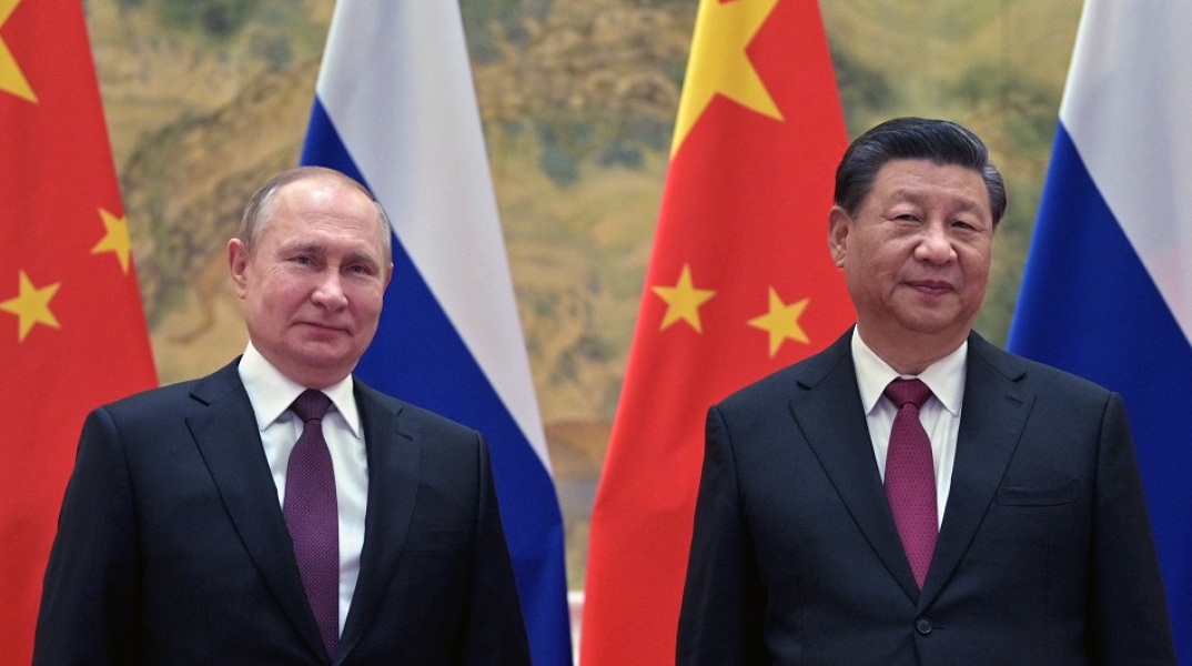 Ένταλμα σύλληψης κατά του Πούτιν: Η Κίνα εγκαλεί το Διεθνές Ποινικό Δικαστήριο για «δύο μέτρα και δύο σταθμά» - Σημειώνει ότι οι ΗΠΑ εξοπλίζουν την Ουκρανία.