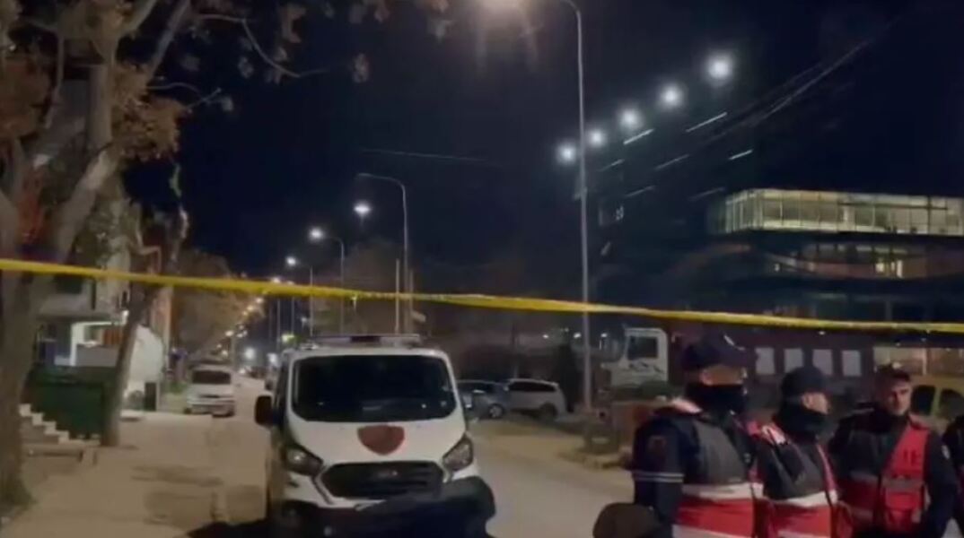 Επίθεση με καλάσνικοφ εναντίον του μεγαλύτερου ιδιωτικού τηλεοπτικού σταθμού της Αλβανίας - Ένας νεκρός