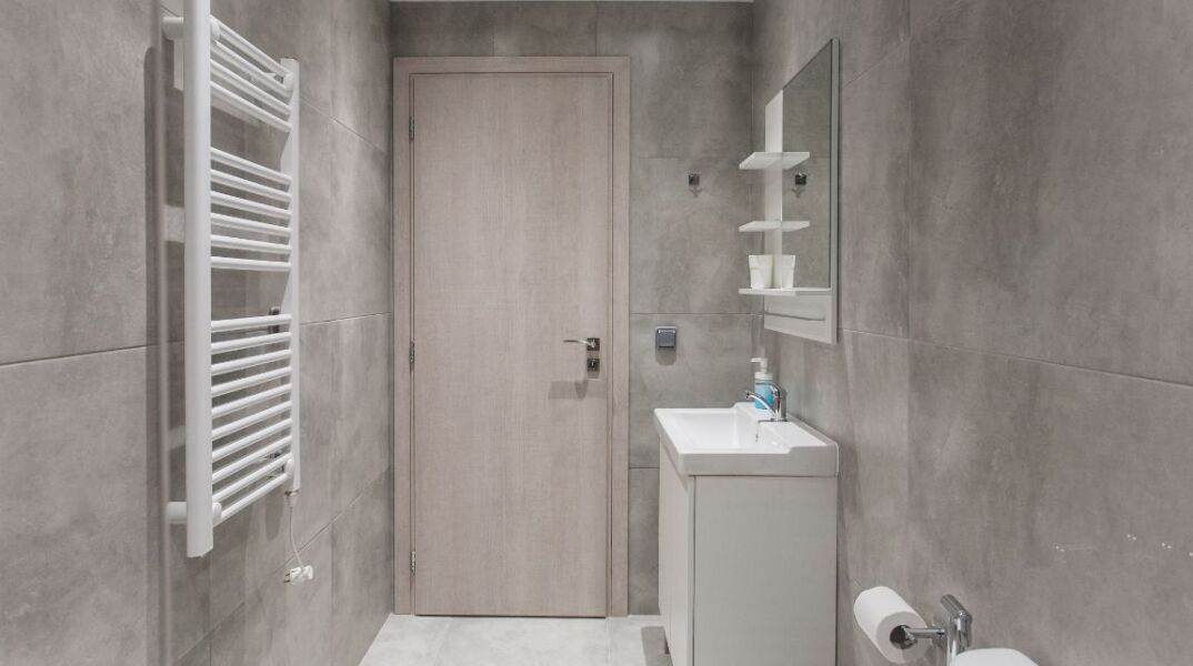 Οmnia Pagrati Apartments by kimon Erikat