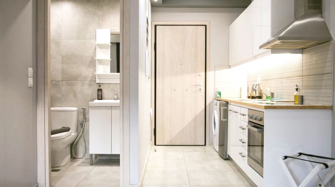 Οmnia Pagrati Apartments by kimon Erikat