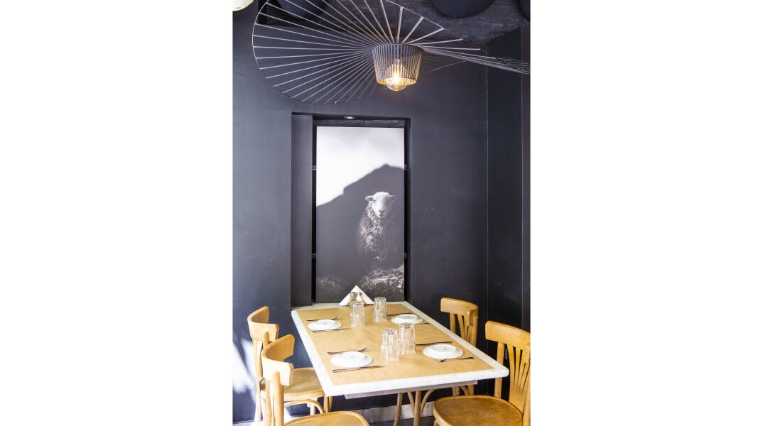 Το Μαύρο Πρόβατο