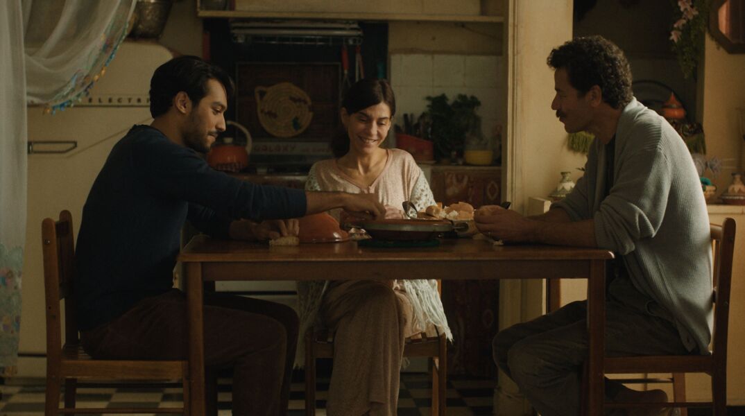  Το μπλε καφτάνι 