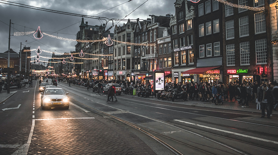Άμστερνταμ: «Όχι» στους ανάγωγους γλεντζέδες