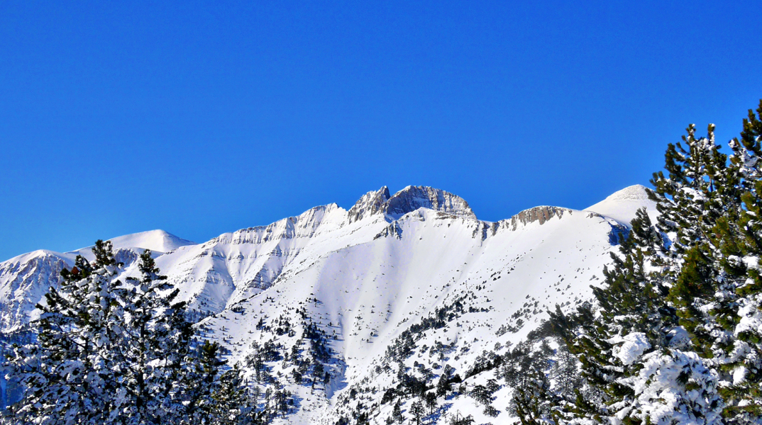 Ανάβαση στις χιονισμένες κορυφές του Ολύμπου