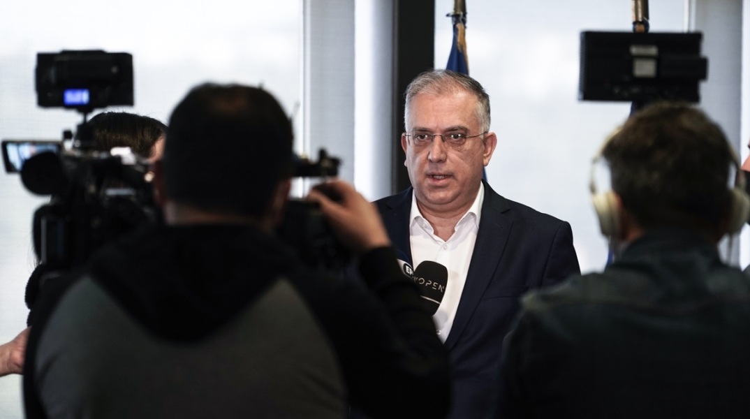 Τάκης Θεοδωρικάκος: 21 άτομα στη φυλακή για την υπόθεση της 12χρονης στον Κολωνό - «Να μη χρησιμοποιείται το δράμα ενός παιδιού για κομματικές σκοπιμότητες».