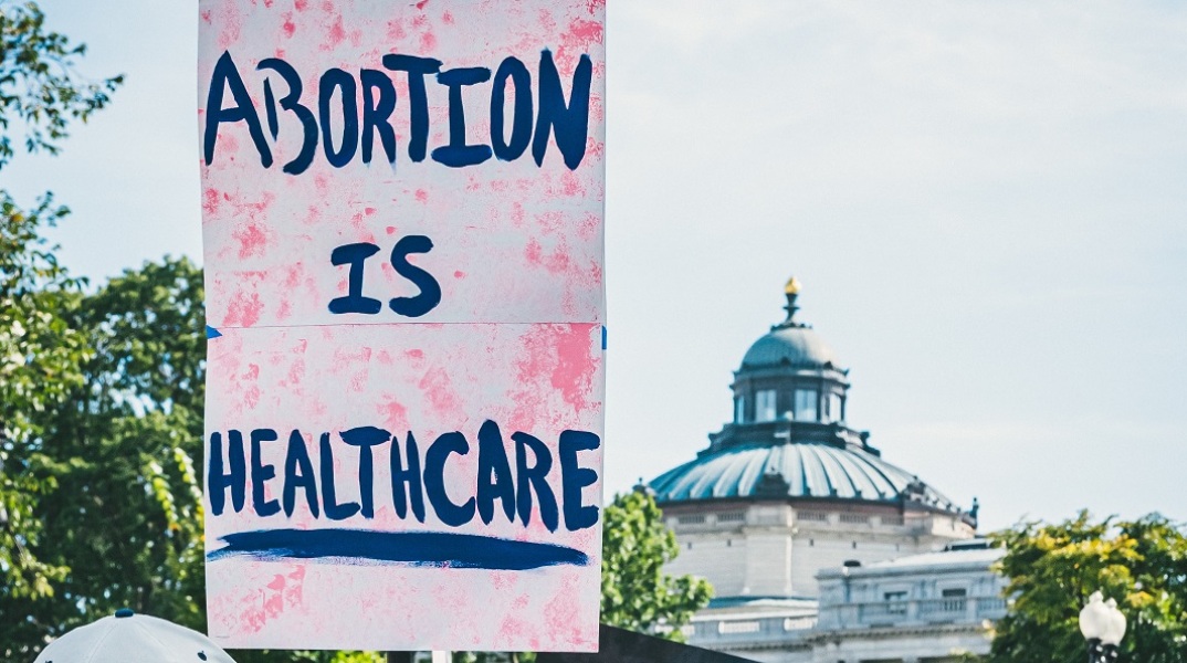 ΗΠΑ: Η πολιτεία της Ουάσινγκτον αγόρασε χάπια άμβλωσης αρκετά για τρία χρόνια εν αναμονή απόφασης δικαστηρίου που ενδέχεται να απαγορεύσει τη χρήση τους.