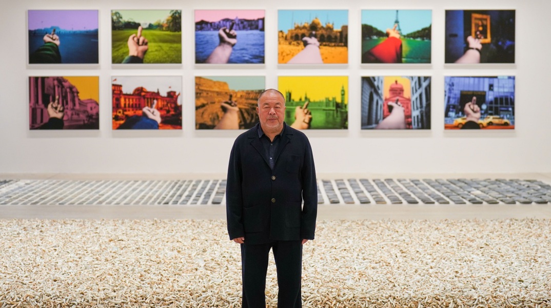 «Ai Weiwei: Making Sense»: Εγκαίνια στο Design Museum του Λονδίνου για την έκθεση ενός από τους πλέον αναγνωρισμένους εν ζωή καλλιτέχνες του κόσμου.
