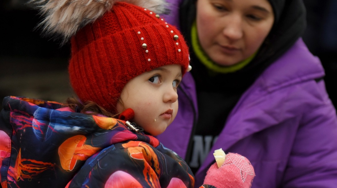 Ουκρανία: Τριάντα ένα παιδιά επανενώθηκαν με τις οικογένειές τους - Είχαν μεταφερθεί στη Ρωσία από κατεχόμενες περιοχές.
