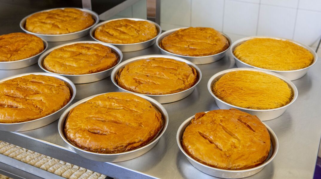 Αθηναϊκό Γαλακτομπούρεκο Τριανταφύλλου