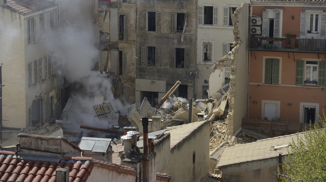 Κατάρρευση πολυκατοικίας στη Μασσαλία