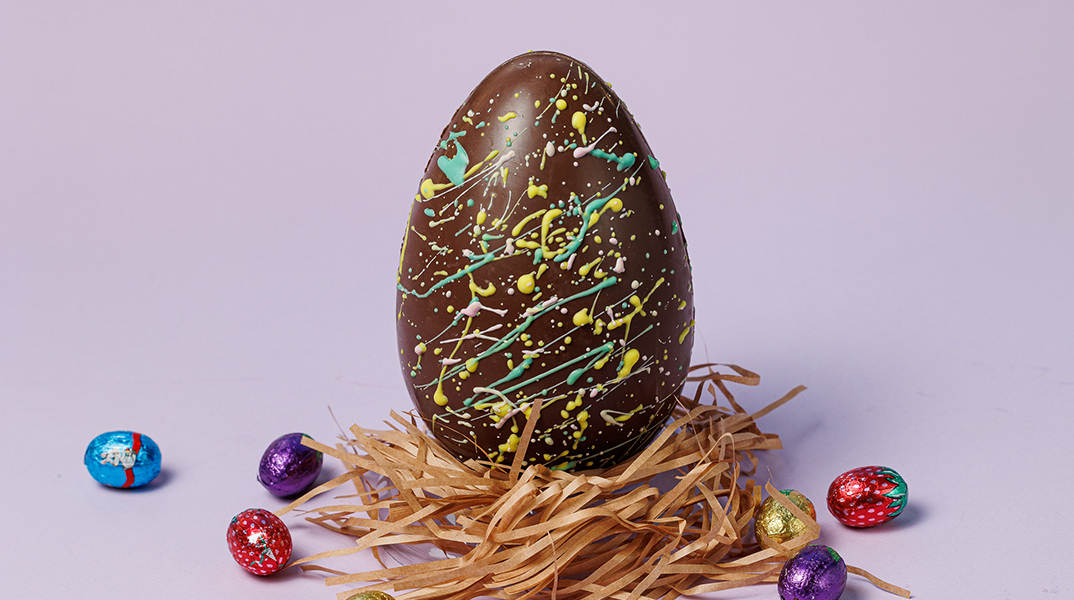 Τα πιο εντυπωσιακά σοκολατένια πασχαλινά αυγά της Αθήνας
