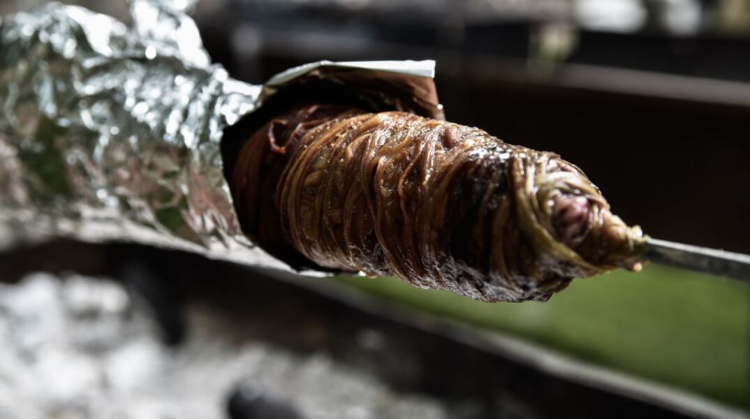 Πασχαλινό τραπέζι - Κοκορέτσι