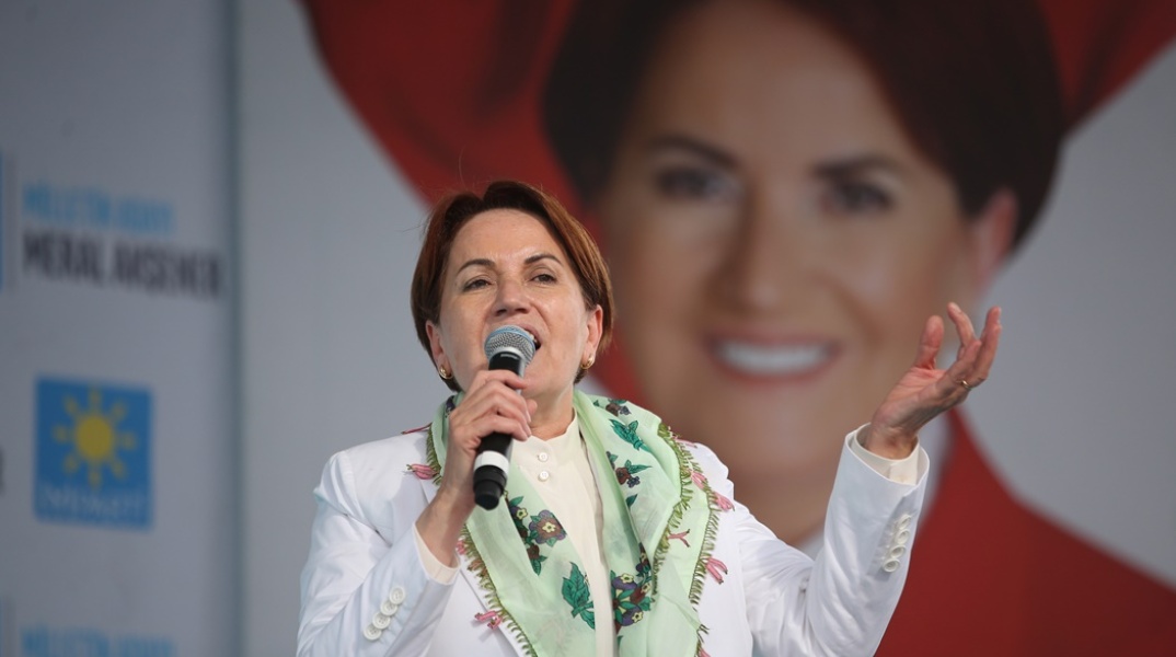 Μεράλ Ακσενέρ