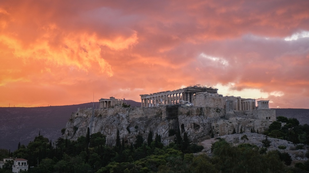 UNESCO: «Πολύ καλά προστατευμένη» η Ακρόπολη - Η έκθεση που συνέταξαν το Κέντρο Παγκόσμιας Κληρονομιάς και το Διεθνές Συμβούλιο Μνημείων και Τοποθεσιών.
