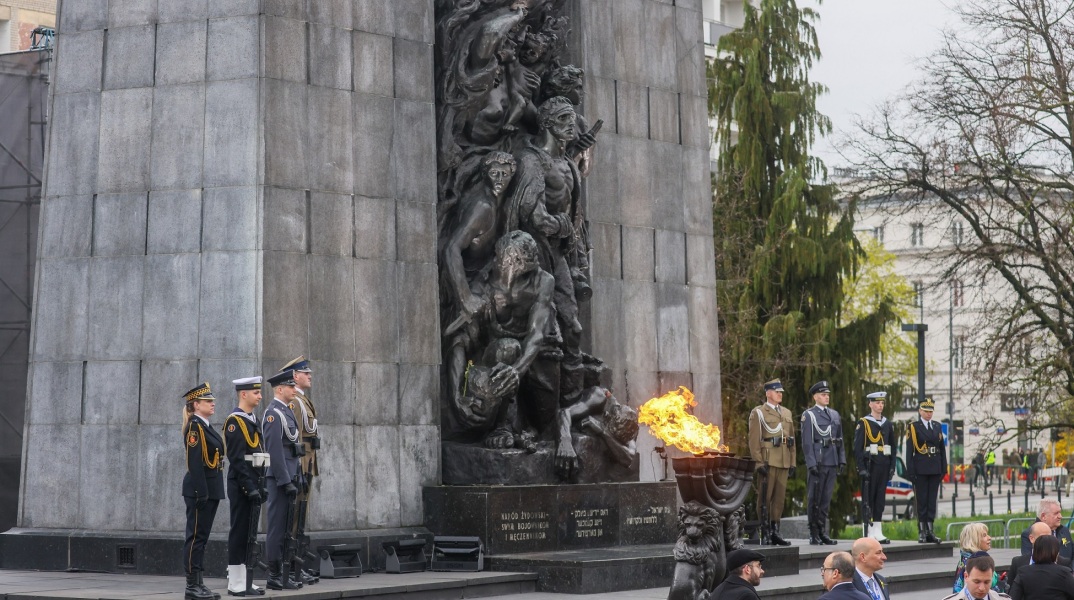 Η Πολωνία τιμά την 80η επέτειο από την εξέγερση των Εβραίων του γκέτο της Βαρσοβίας - Η μεγαλειώδης πράξη αντίστασης εναντίον των ναζί στον Β΄ Παγκόσμιο Πόλεμο.