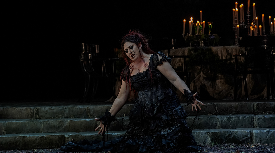 Η Άννα Πιρότσι μιλάει στην Athens Voice για το ντεμπούτο της στον ρόλο της «Μήδειας» στην παράσταση της Εθνικής Λυρικής Σκηνής