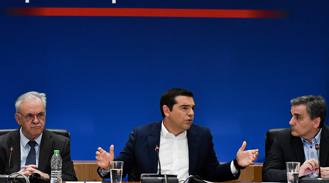 ΓΙΑΝΝΗΣ ΔΡΑΓΑΣΑΚΗΣ, ΑΛΕΞΗΣ ΤΣΙΠΡΑΣ, ΕΥΚΛΕΙΔΗΣ ΤΣΑΚΑΛΩΤΟΣ 